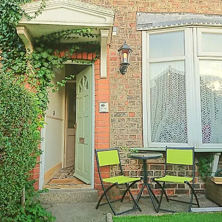 Holiday home Clarence Garden House York